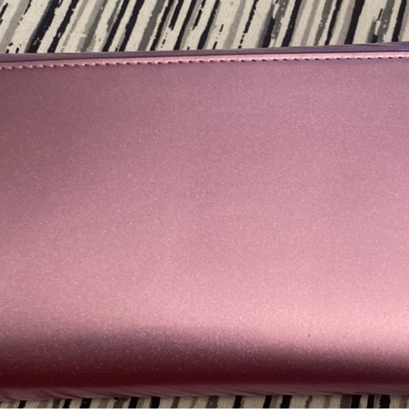 Kate Spade Pink Wallet with Elegant Gold Hardware NIB - Picture 7 of 11